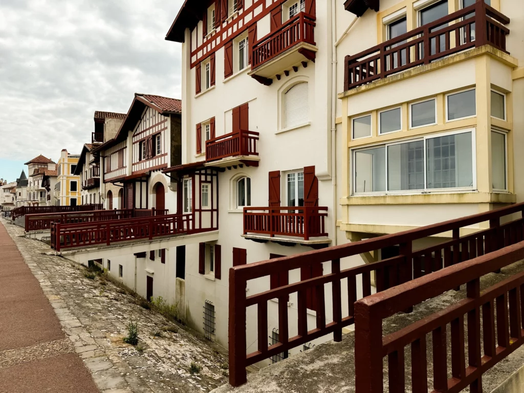 bâtiments de saint-jean-de-luz