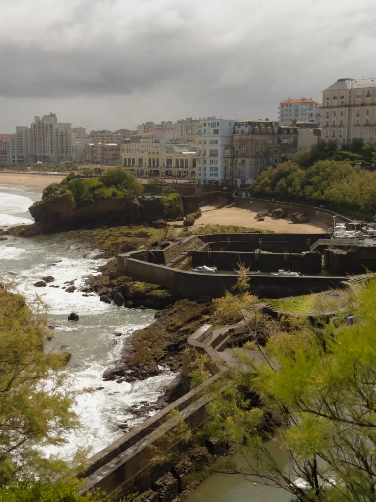 vue sur les falaises de Biarritz