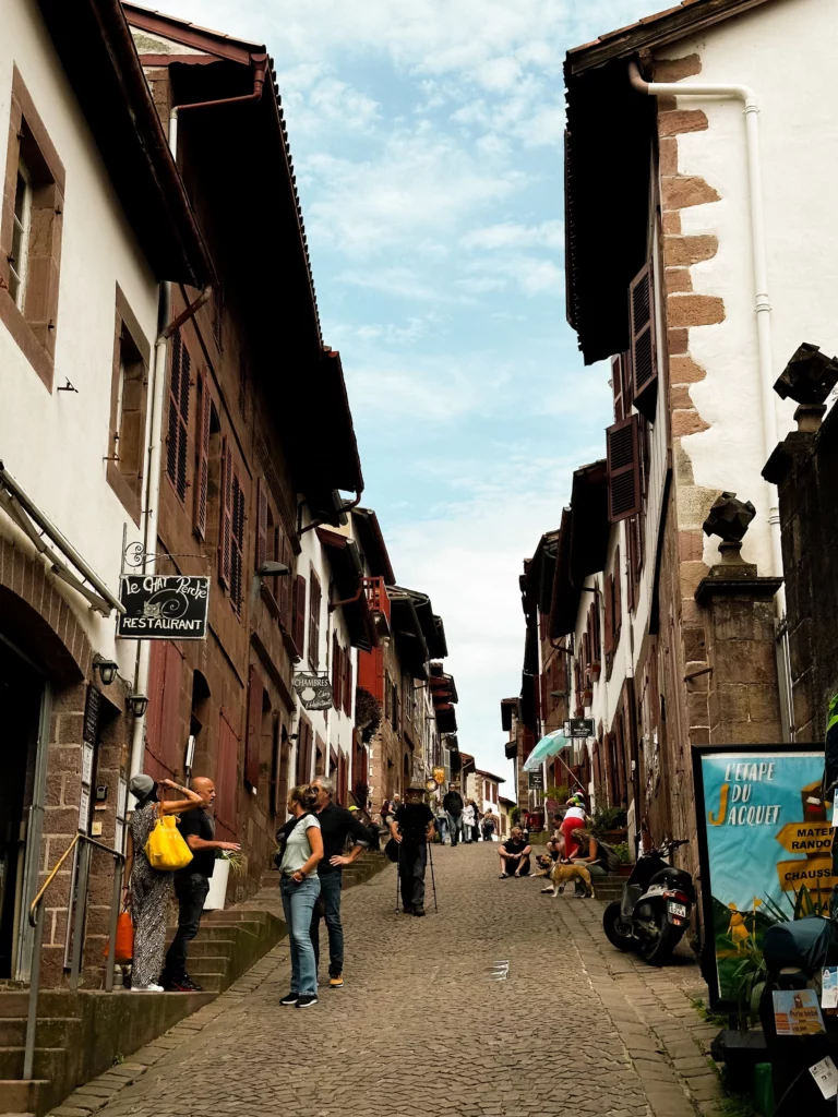 rue a saint-jean-pied-de-port